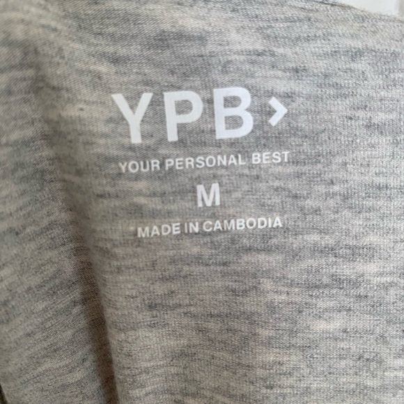 Abercrombie & Fitch YPB Grey T Shirt - Picture 5 of 5